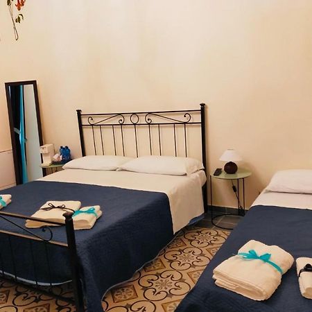 Bed and Breakfast Domus Aurea Montalbano Elicona Exterior foto