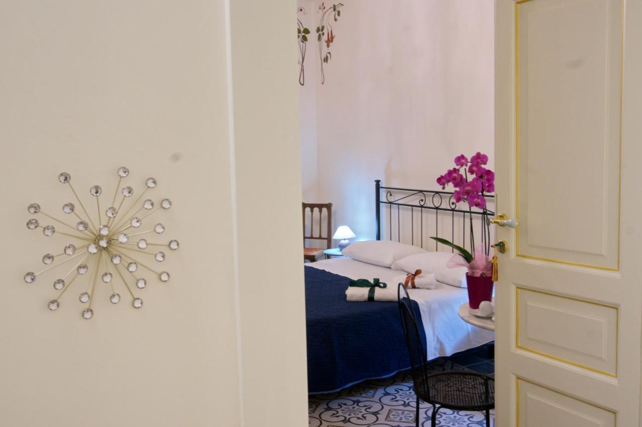 Bed and Breakfast Domus Aurea Montalbano Elicona Exterior foto
