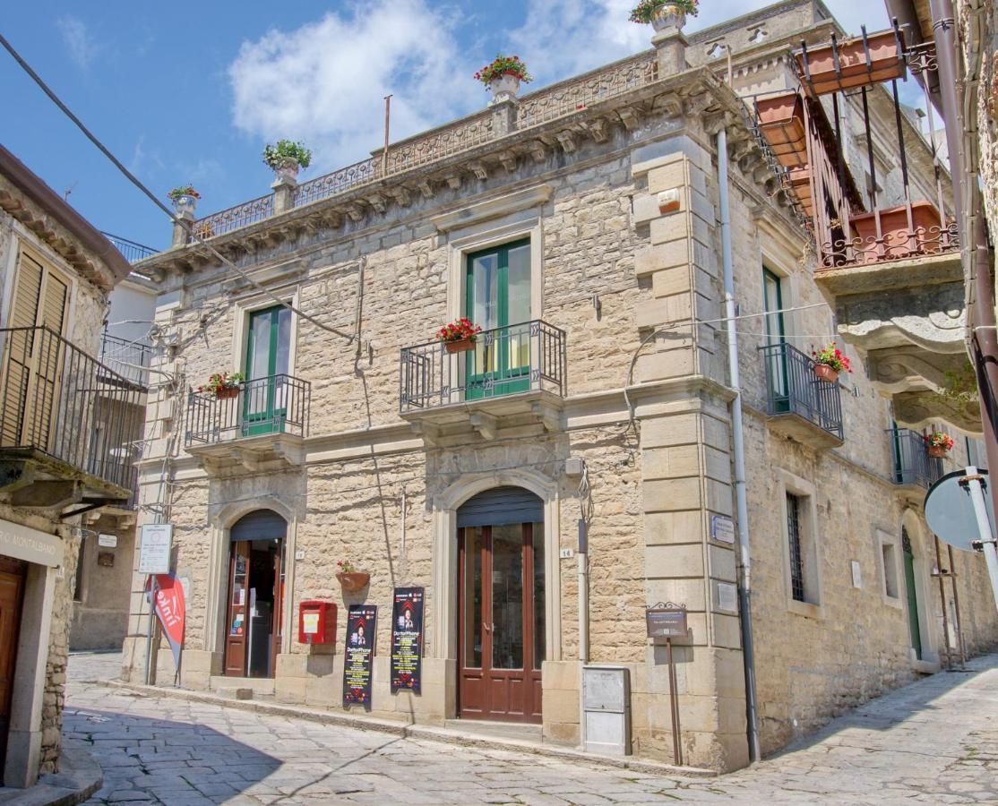 Bed and Breakfast Domus Aurea Montalbano Elicona Exterior foto
